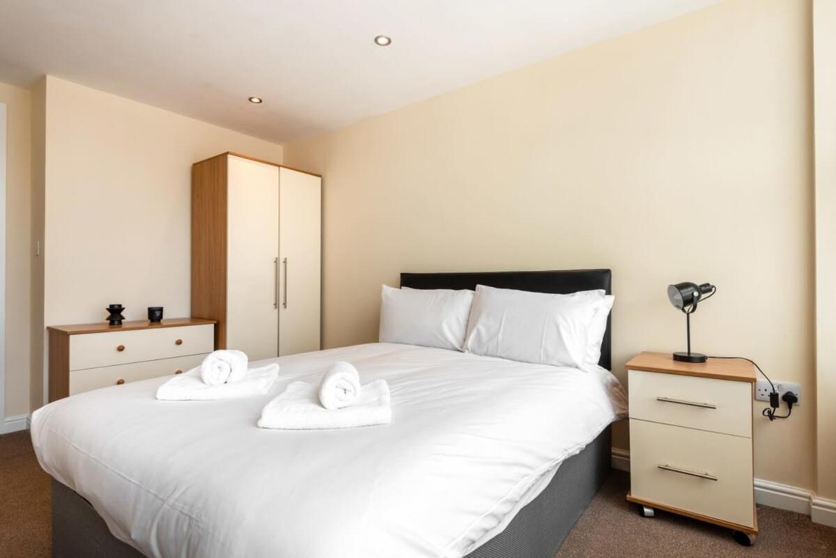 Bright 1 Bedroom Budget Flat In Central Pontefract Zewnętrze zdjęcie