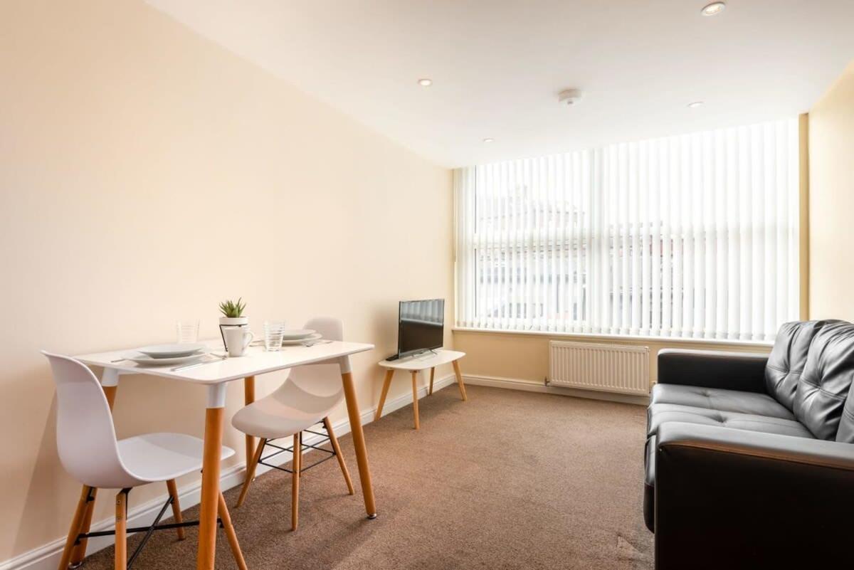 Bright 1 Bedroom Budget Flat In Central Pontefract Zewnętrze zdjęcie
