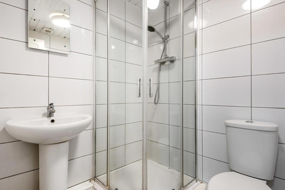Bright 1 Bedroom Budget Flat In Central Pontefract Zewnętrze zdjęcie