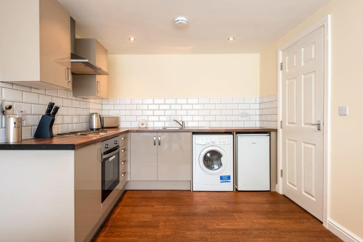 Bright 1 Bedroom Budget Flat In Central Pontefract Zewnętrze zdjęcie