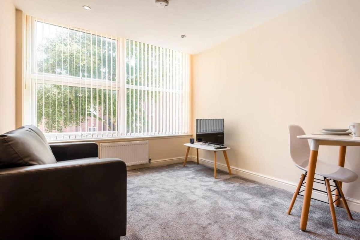 Bright 1 Bedroom Budget Flat In Central Pontefract Zewnętrze zdjęcie