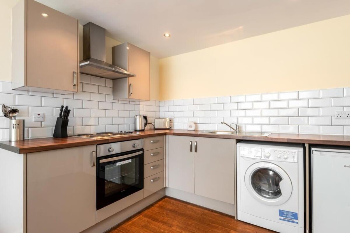 Bright 1 Bedroom Budget Flat In Central Pontefract Zewnętrze zdjęcie